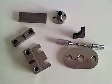 Presisi Aluminium Bagian mesin Milling / Stamping / Die Casting