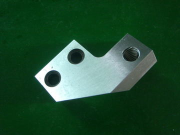 Disesuaikan CNC Precision Machining HRST ASTM A-36 Bracket