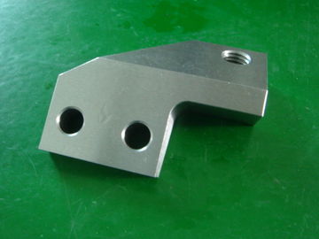 Disesuaikan CNC Precision Machining HRST ASTM A-36 Bracket