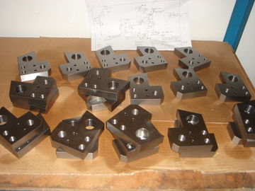 Industri listrik Precision CNC Machining Pivot Pin Bracket