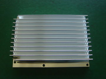 Cepat Prototipe CNC Precision Machining Aluminium Extrusion Heatsink Dengan Konversi Coating
