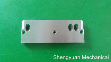 CNC presisi Milling Bagian mesin SUS304 / Steel Carbon rendah