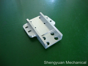 AL7075 Presisi Milling Bagian mesin dengan Putih Anodized