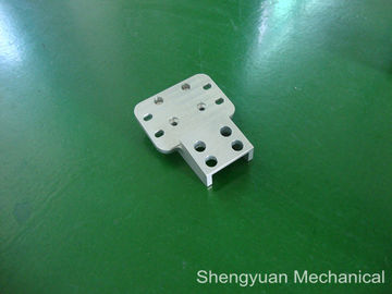AL7075 Presisi Milling Bagian mesin dengan Putih Anodized