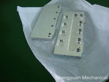AL 6061-T6 / 7075-T6 CNC Milling Bagian mesin dengan Baik Presisi