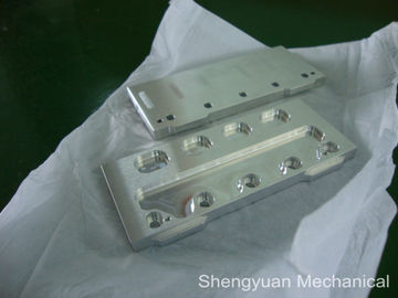 AL 6061-T6 / 7075-T6 CNC Milling Bagian mesin dengan Baik Presisi