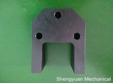 Hitam Oxide CRS CNC presisi bagian mesin Cylinder Mounting Bracket