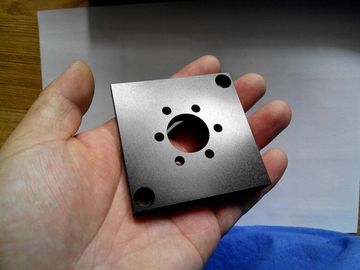 Mesin CNC MachiningParts Tinggi Hardness Untuk Instalasi Peralatan