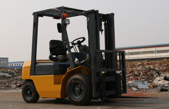 3T internal pembakaran bensin Forklift Truck dengan transmisi HELI