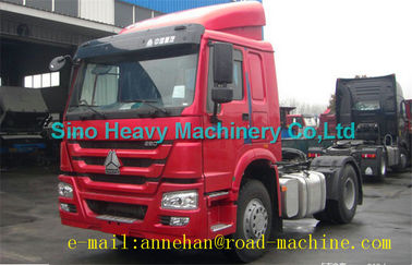 ISO CCC SINOTRUK 4 x 4 SEMUA RODA-DRIVE HOWO TRACTOR TRUCK Tow 20-70T EUROII / III LHD atau RHD 260-420HP